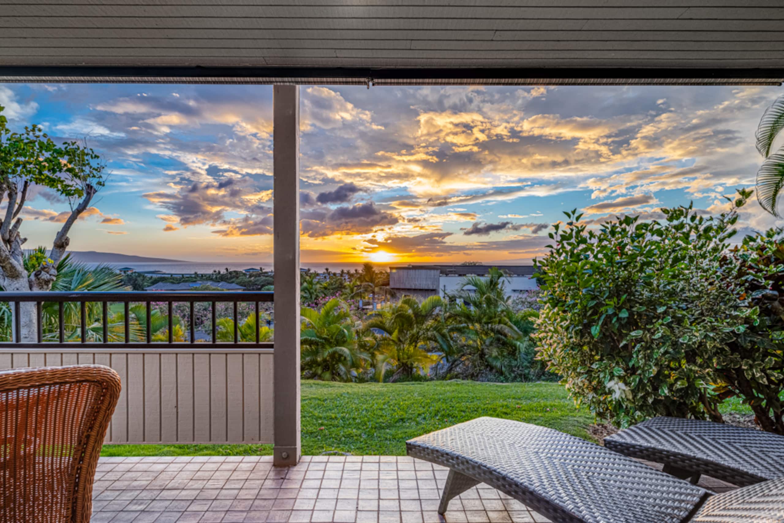 Condo in Kihei · ★4.98 · 1 bedroom · 2 beds · 2 baths - Image 4