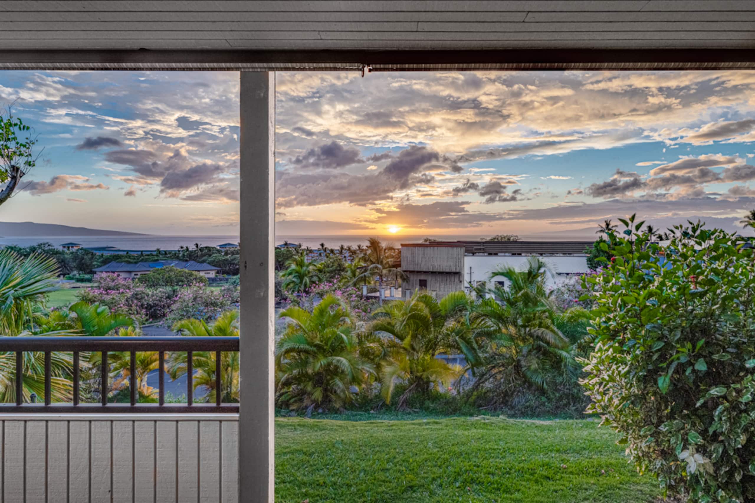 Condo in Kihei · ★4.98 · 1 bedroom · 2 beds · 2 baths - Image 5