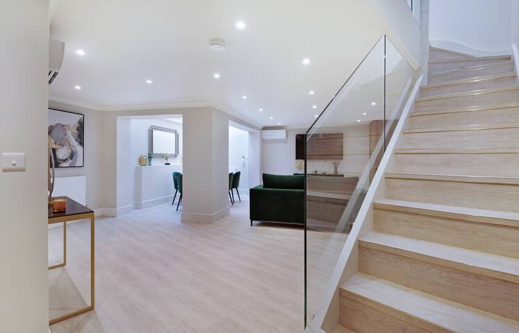 Marble Arch Suite 7 gallery image 5