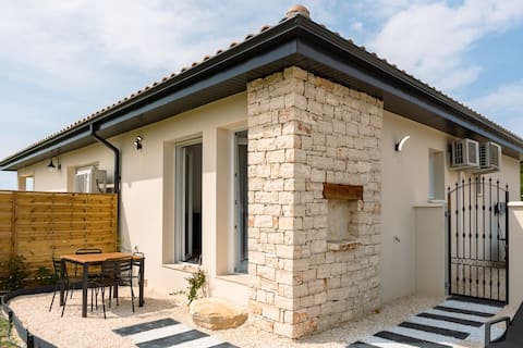 ANNA Spa electric fireplace garden view