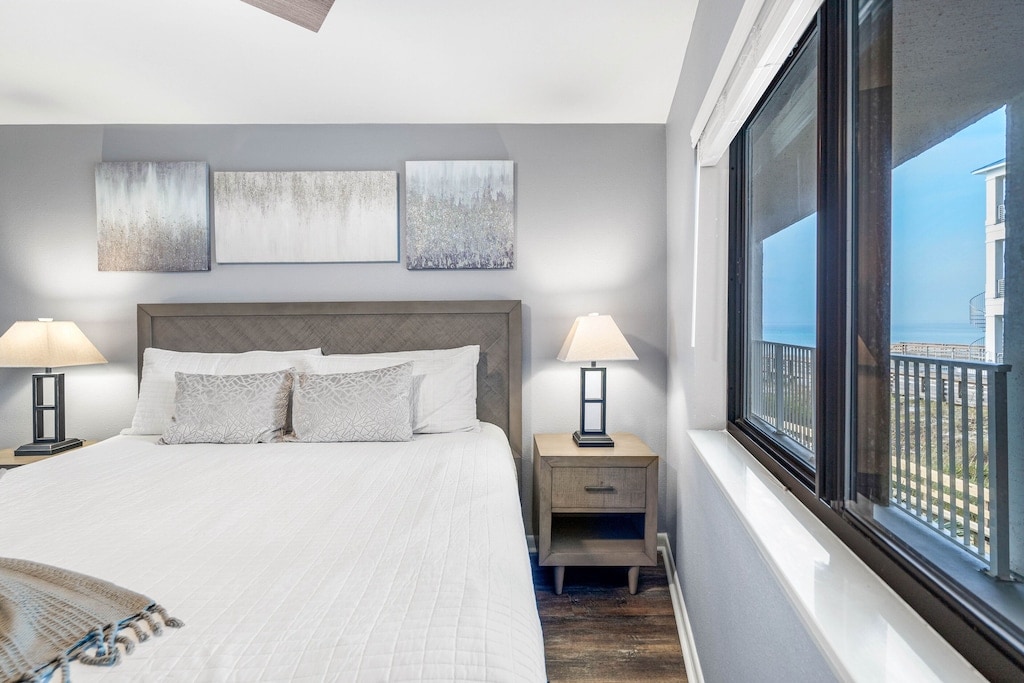 2 ملوك على شاطئ البحر | غرفة نوم بسرير كينج على شاطئ البحر