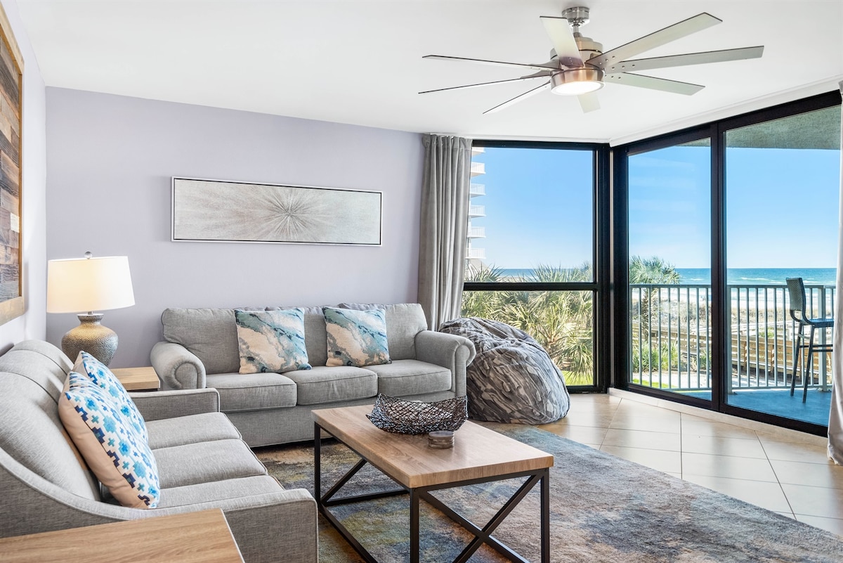 الثاني من الأمام | الفخامة على الشاطئ | غرفة المعيشة