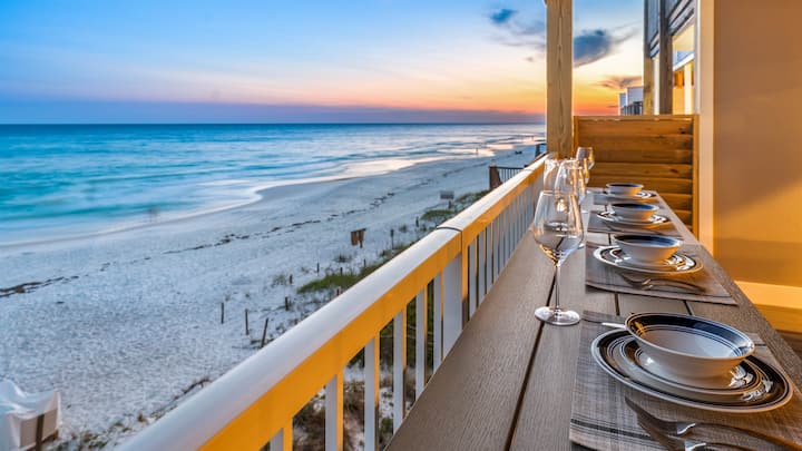 Luxury on Private Beach: Hot Tub, New, Beach Svc - Houses for Rent