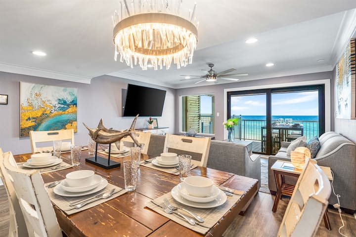 Luxury on Private Beach: Hot Tub, New, Beach Svc - Houses for Rent