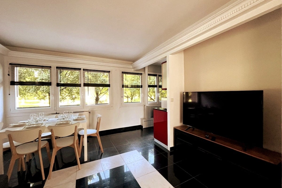 TV soba Blagovaonica za 6 osoba