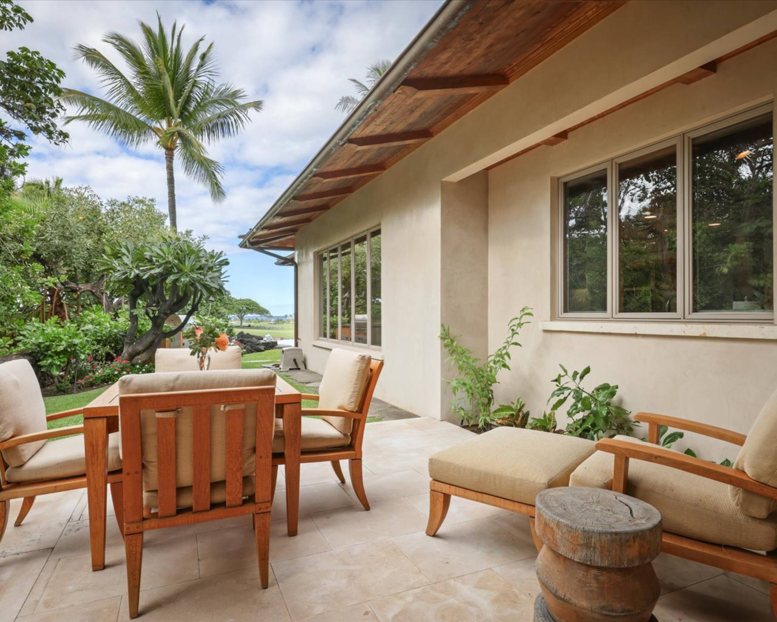 Home in Kailua-Kona · ★5.0 · 3 bedrooms · 4 beds · 3.5 baths - Image 27