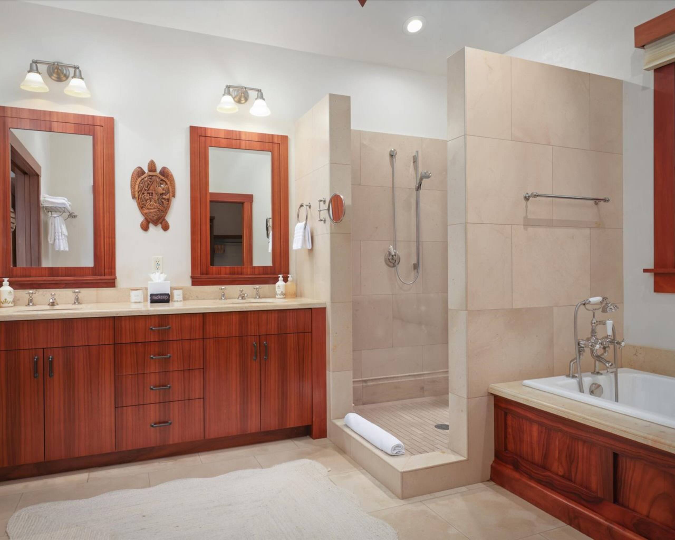 Home in Kailua-Kona · ★5.0 · 3 bedrooms · 4 beds · 3.5 baths - Image 72