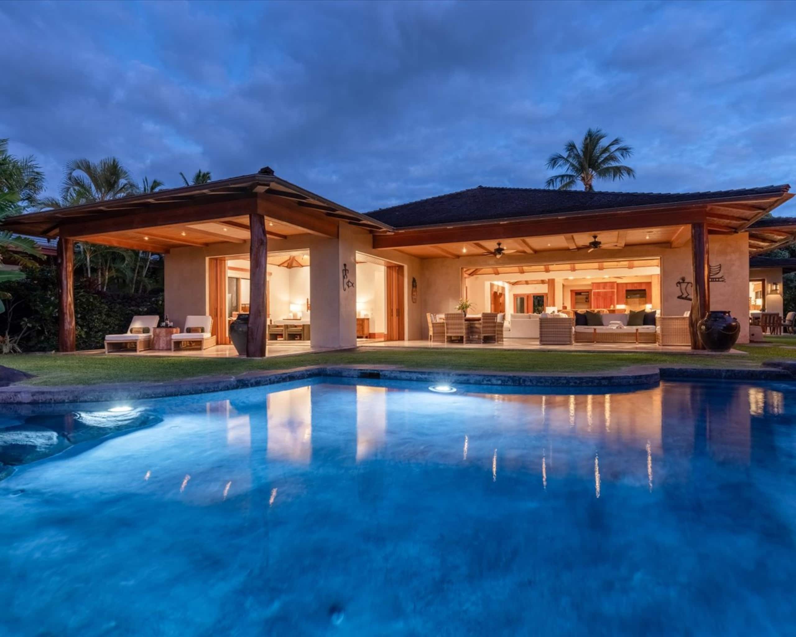 Home in Kailua-Kona · ★5.0 · 3 bedrooms · 4 beds · 3.5 baths - Image 1