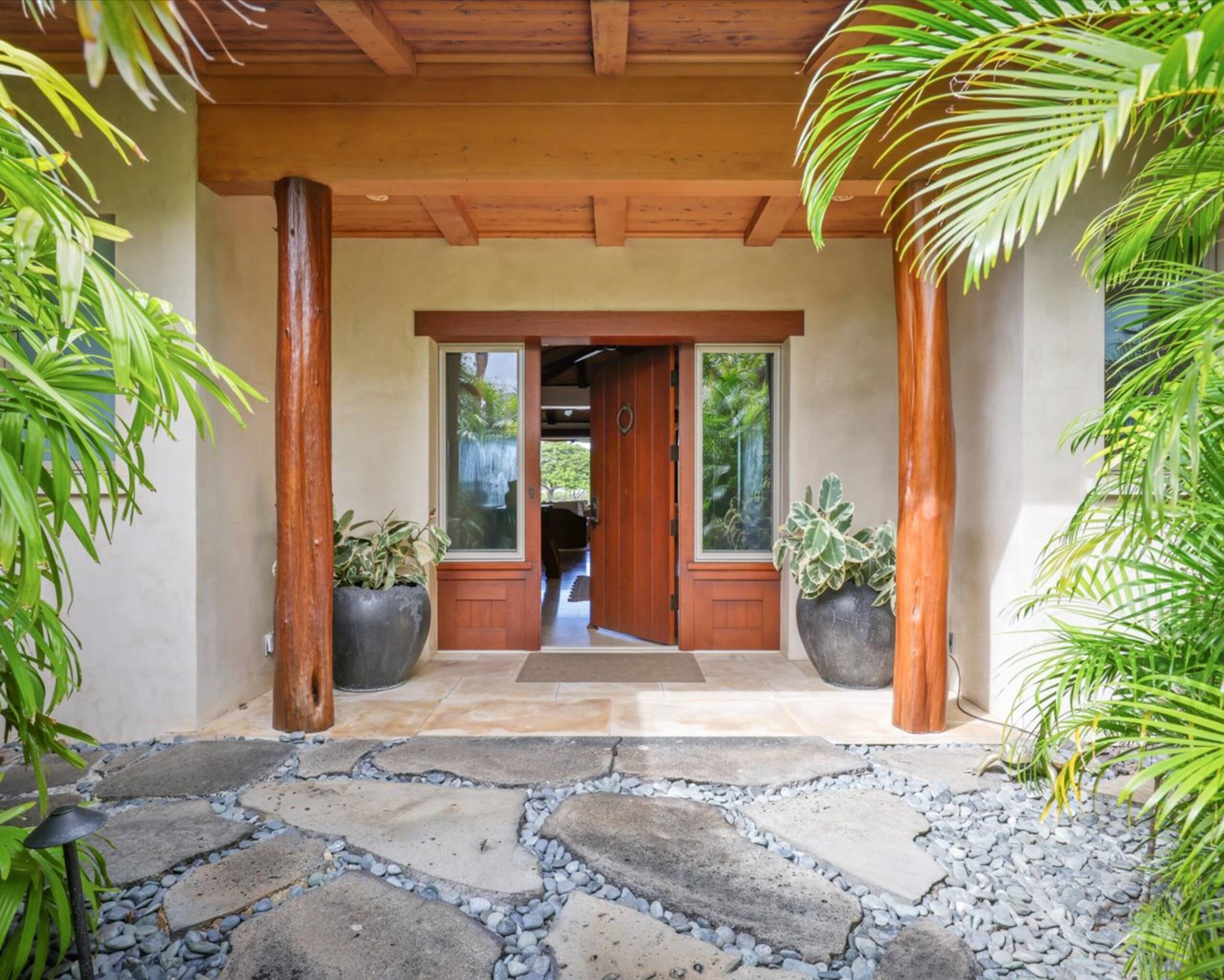 Home in Kailua-Kona · ★5.0 · 3 bedrooms · 4 beds · 3.5 baths - Image 53