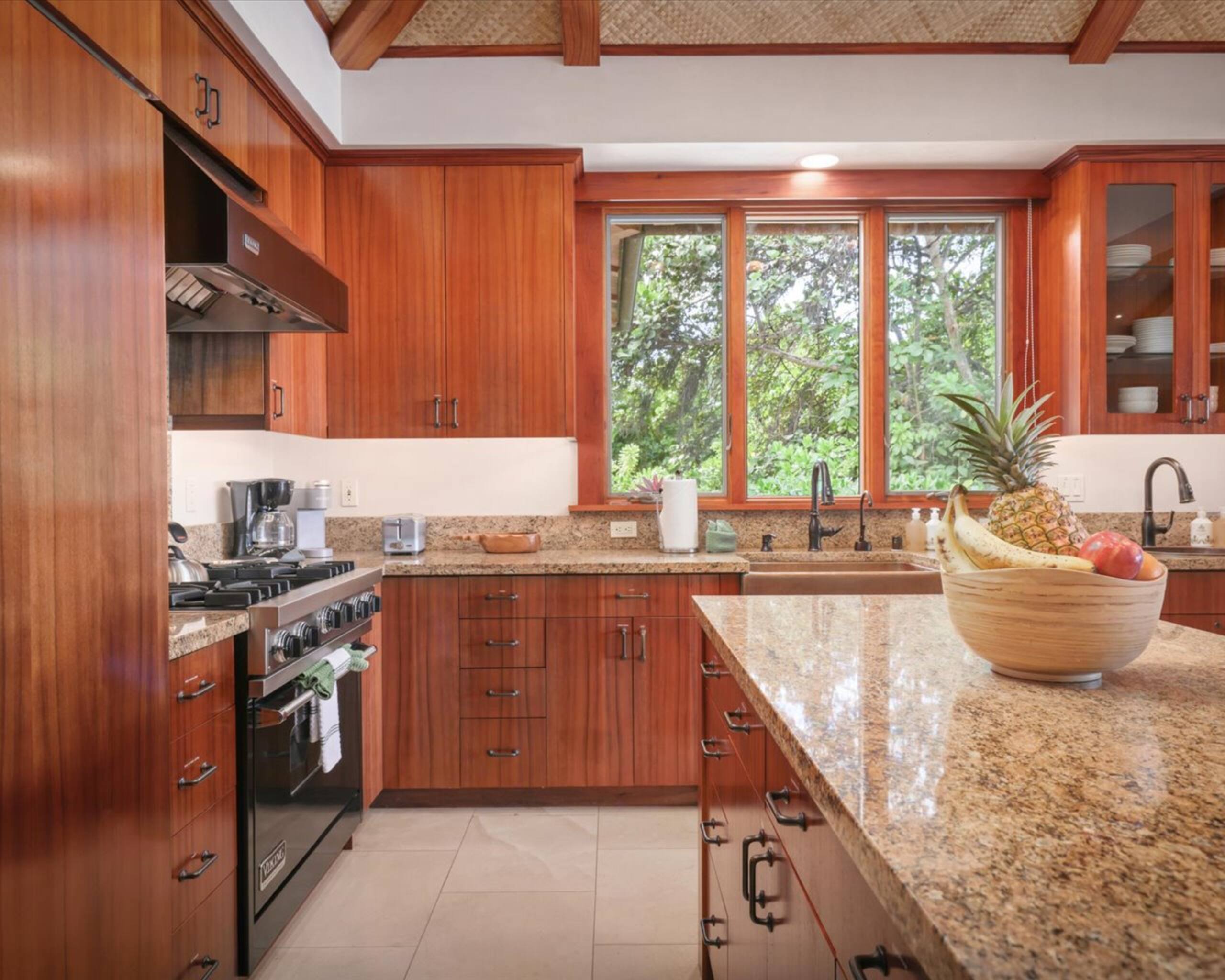 Home in Kailua-Kona · ★5.0 · 3 bedrooms · 4 beds · 3.5 baths - Image 60