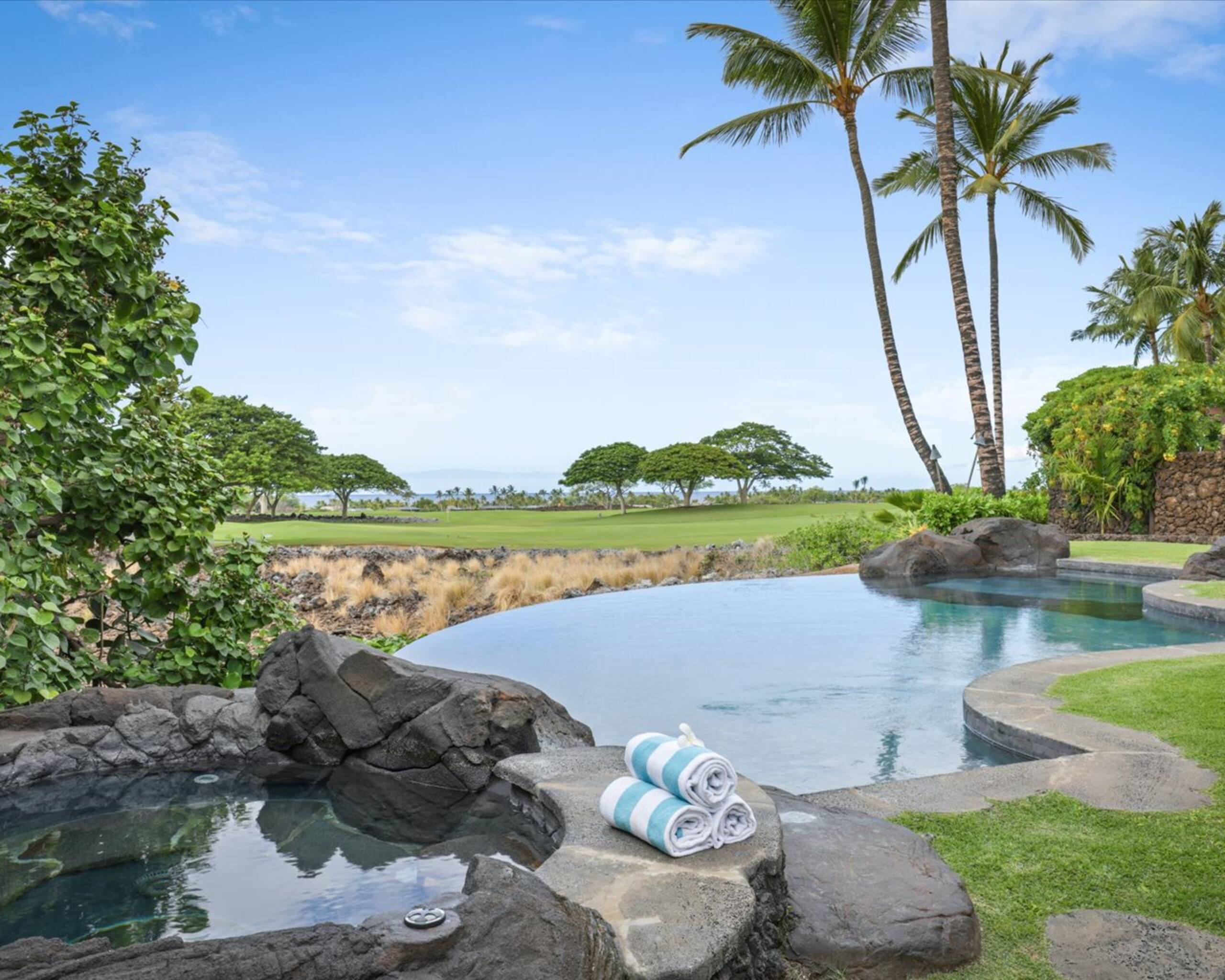 Home in Kailua-Kona · ★5.0 · 3 bedrooms · 4 beds · 3.5 baths - Image 38