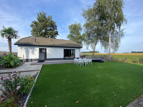 Top performing Airbnb: Beautiful holiday home with wellness and views in Wijk 57 Garderen