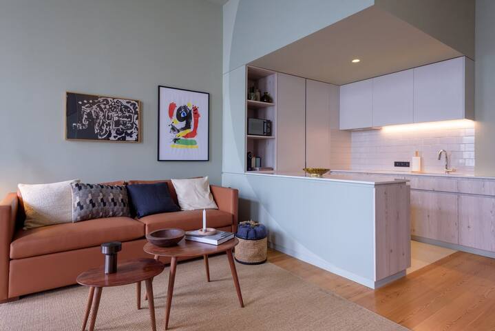 Gilreu Beach Duplex Apartments in Foz by LuxiStay gallery image 2