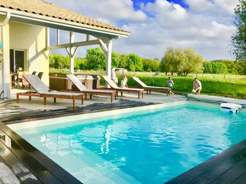 Landes villa heated pool&jacuzzi near beach