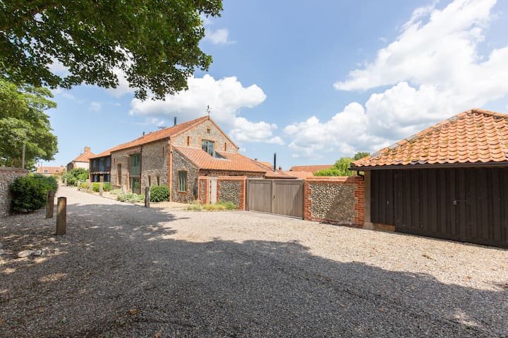 Norfolk Stay managed Airbnb listing 2