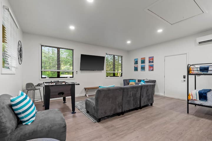 ¡La sala de juegos/literas está garantizada para ser un éxito con niños de todas las edades!