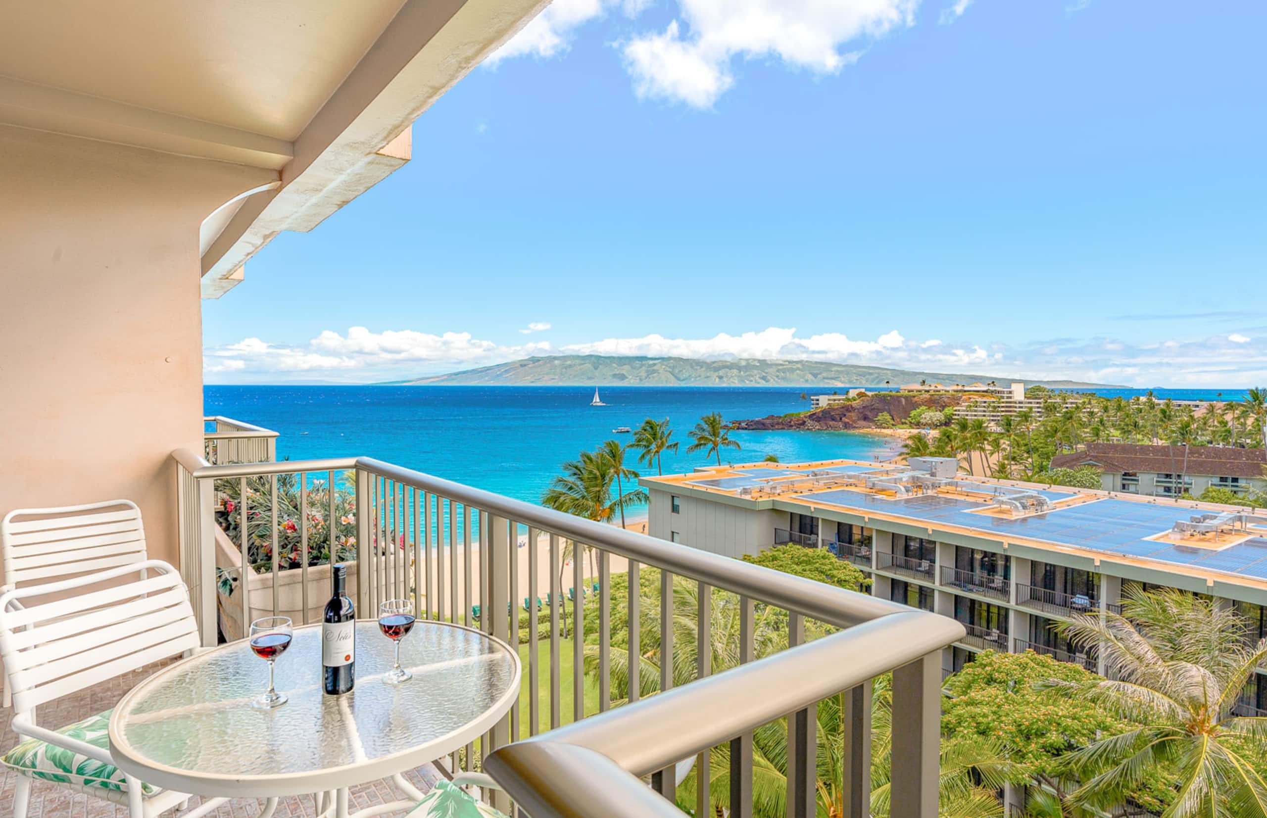 Condo in Lahaina · ★4.91 · Studio · 2 beds · 1 bath - Image 12