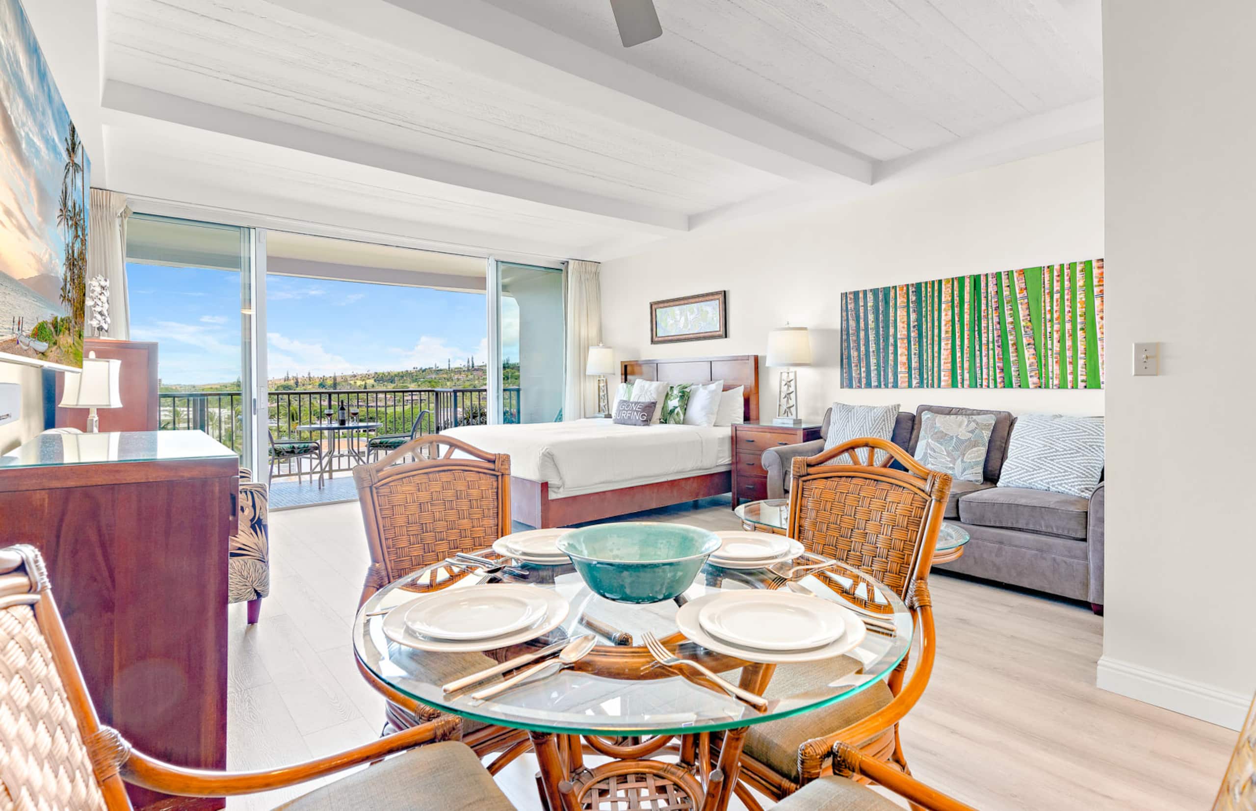 Condo in Lahaina · ★4.91 · Studio · 2 beds · 1 bath - Image 18