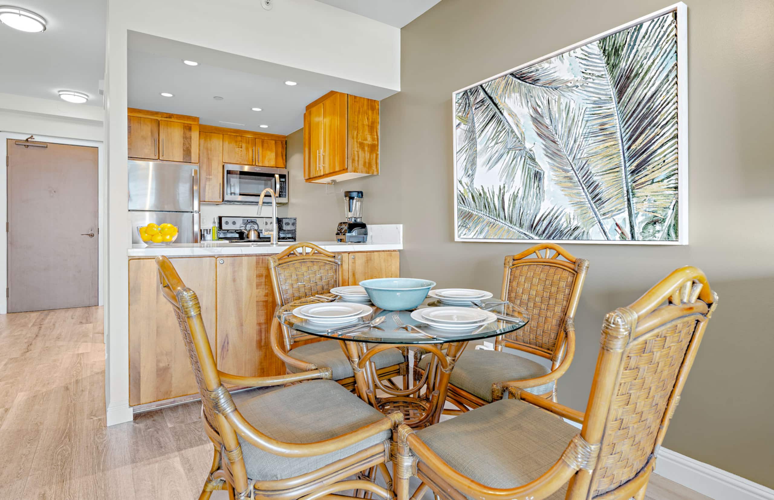 Condo in Lahaina · ★4.91 · Studio · 2 beds · 1 bath - Image 9