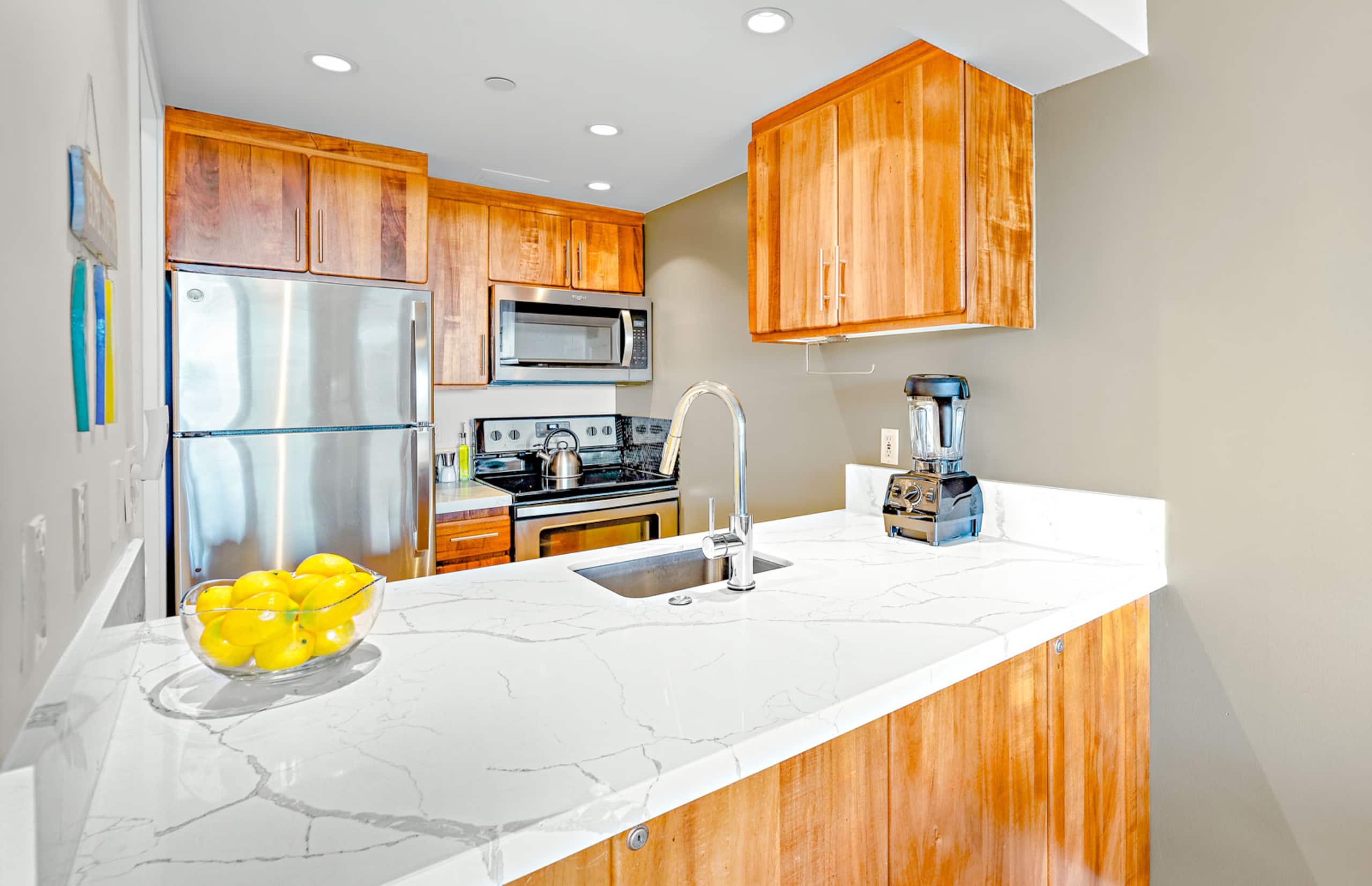 Condo in Lahaina · ★4.91 · Studio · 2 beds · 1 bath - Image 6