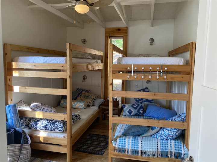 ห้องนอน 3 พร้อมเตียงสองชั้น