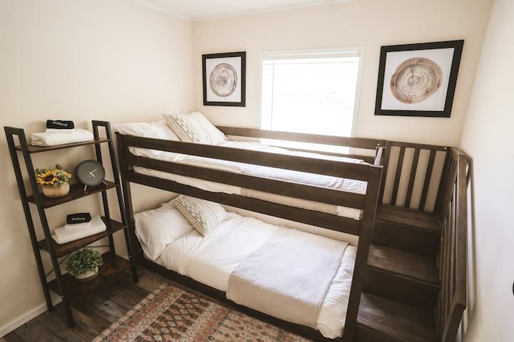 Lits jumeaux superposés luxueux et confortables