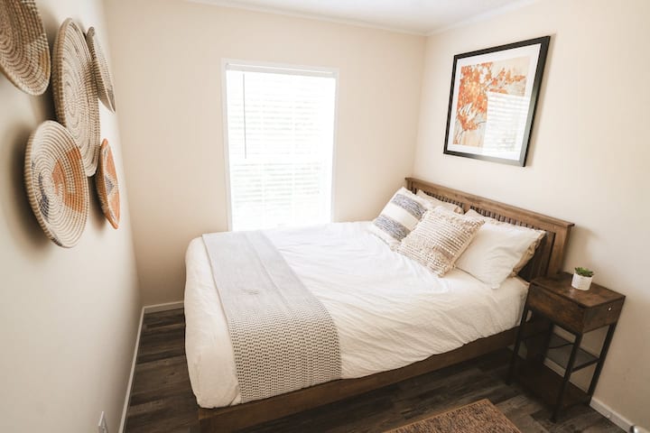 Chambre avec lit queen size