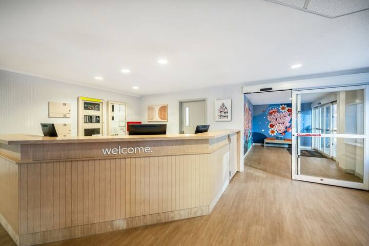 4 Relaxing Units, Near J. Owen Grundy Park