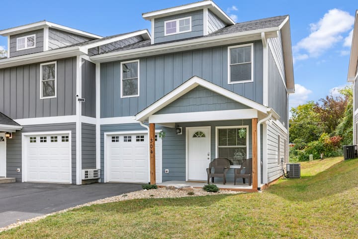 White Pine & Red Bud Buyout by AvantStay | 16Occ