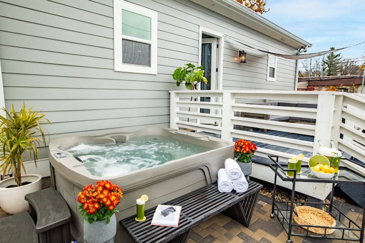 Private Single Family Luxury Home | Hot Tub