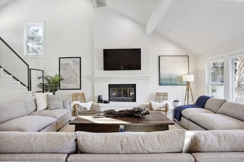 Lakefront Oasis | Pool & Hot Tub