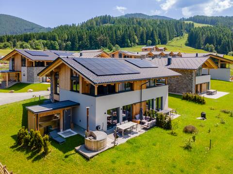 Nice ski in-ski out lodge with sauna and hottub