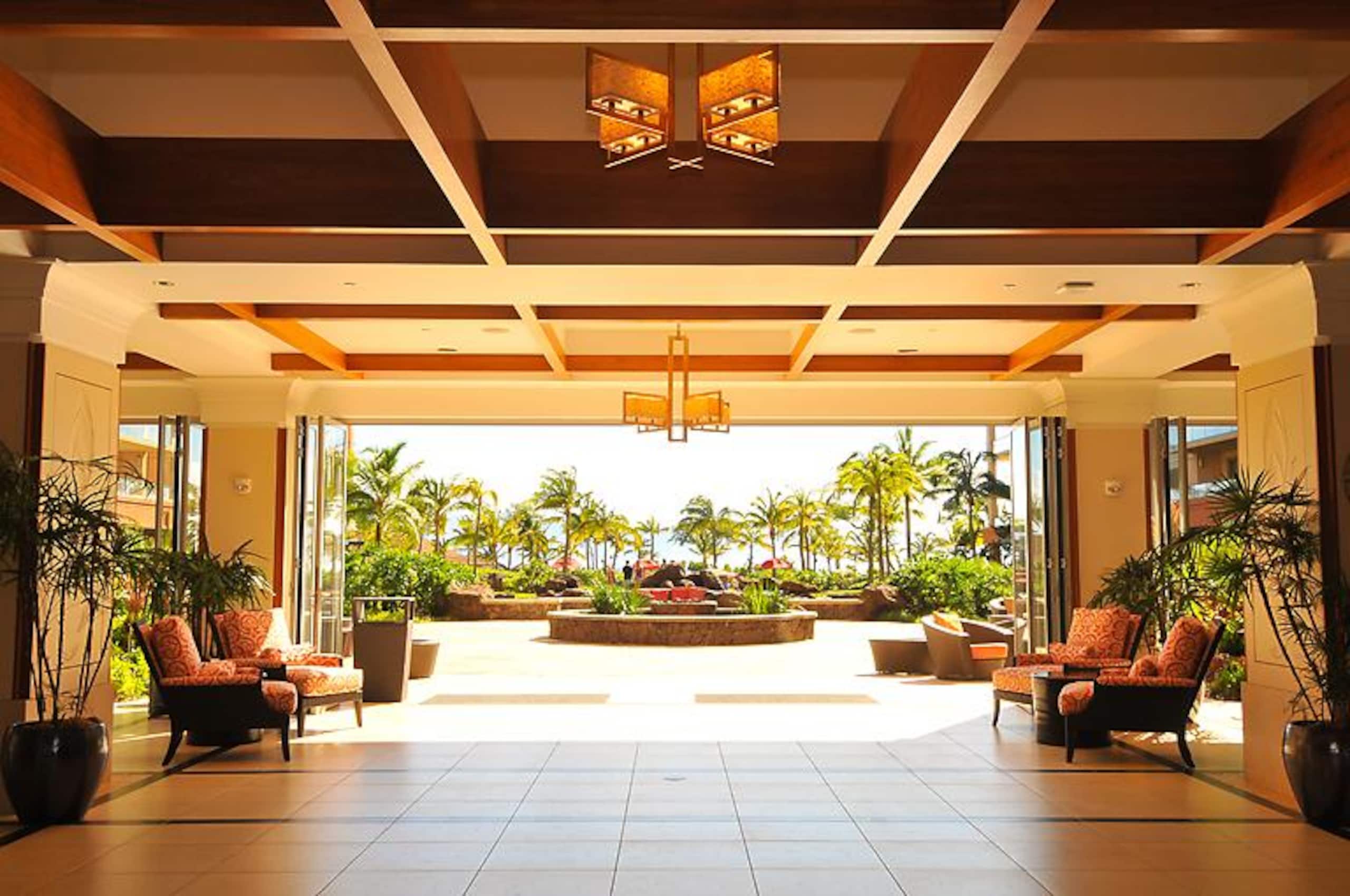 Condo in Lahaina · ★4.93 · 1 bedroom · 2 beds · 1 bath - Image 36