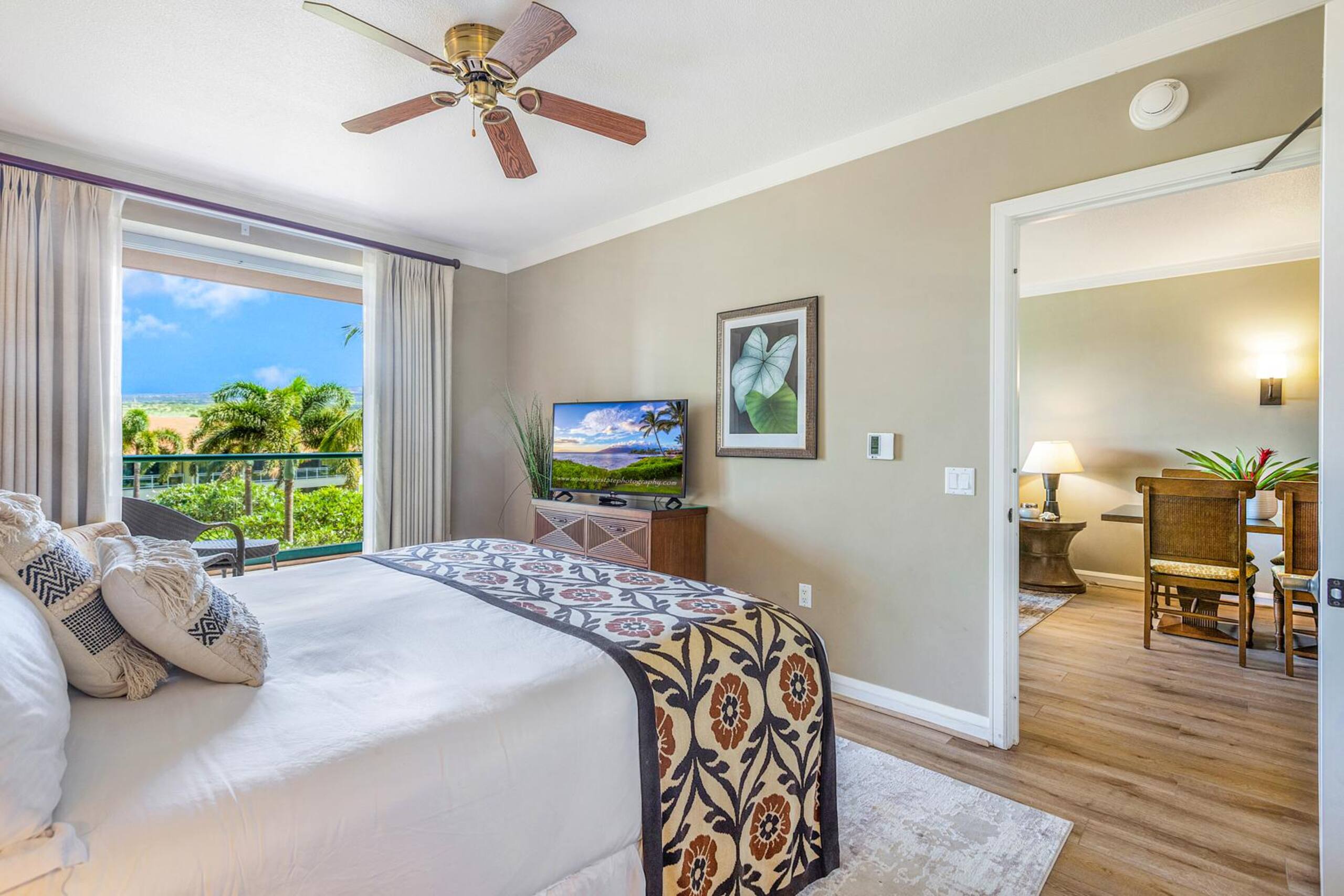 Condo in Lahaina · ★4.93 · 1 bedroom · 2 beds · 1 bath - Image 16
