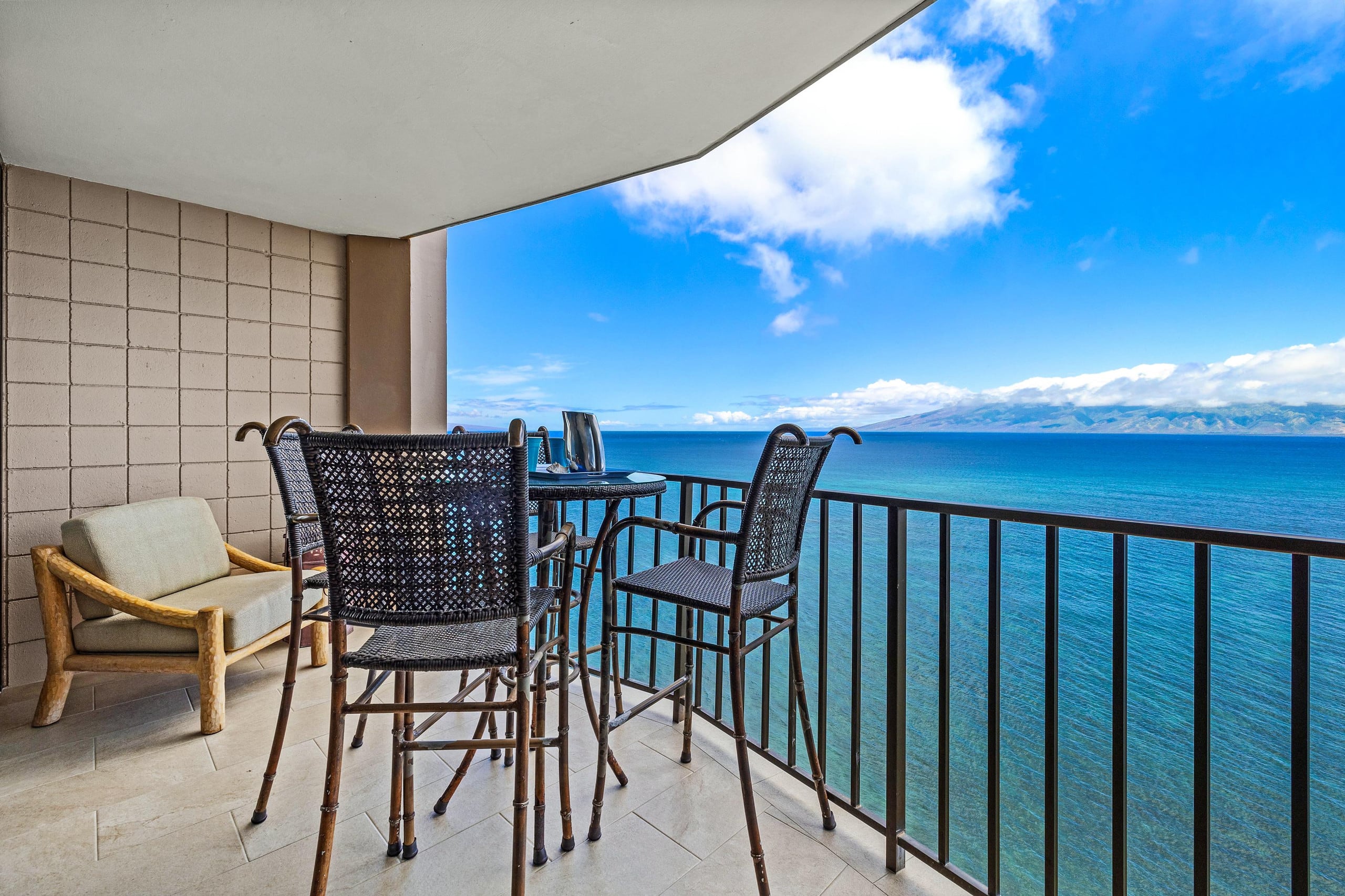 Condo in Lahaina · ★4.96 · 1 bedroom · 1 bed · 1 bath - Image 5