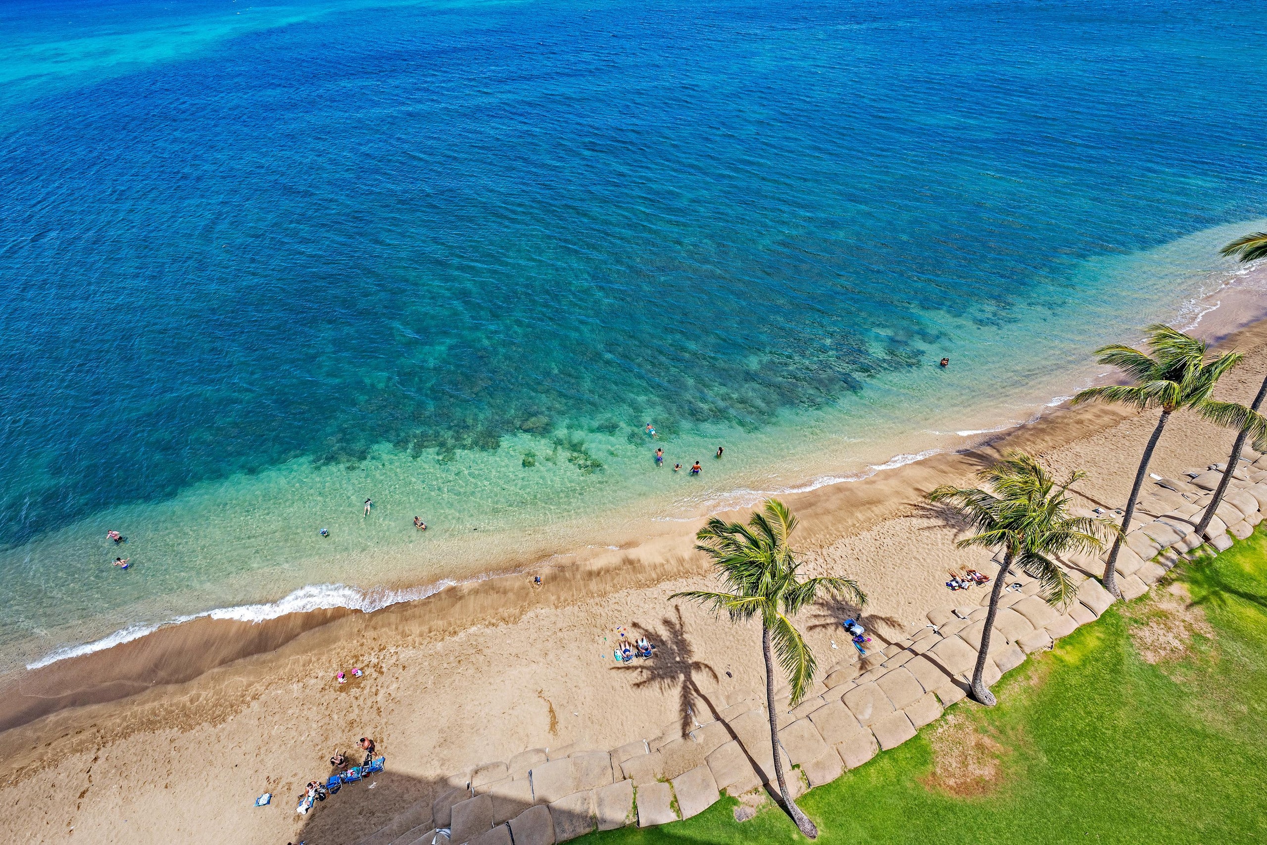 Condo in Lahaina · ★4.96 · 1 bedroom · 1 bed · 1 bath - Image 39