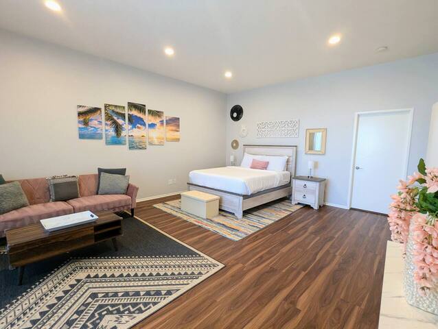 Malibu Luxe 4BR| Panoramic views| Central location gallery image 3