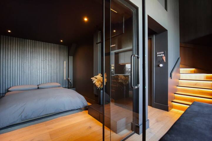 Noir | The Heim Residences gallery image 5