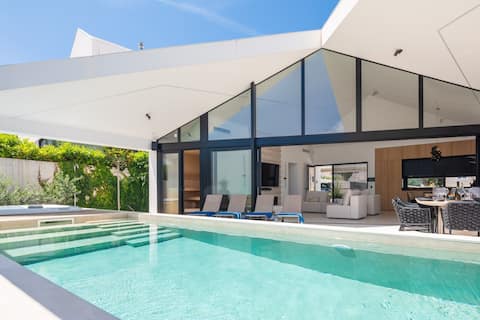 Luxury Villa Sandorin Sutivan - Pool, Sauna, Brač