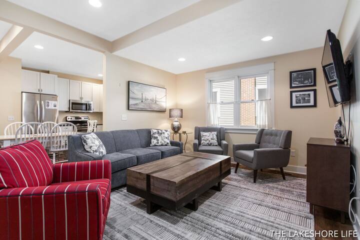 The Lakeshore Life managed Airbnb listing 3