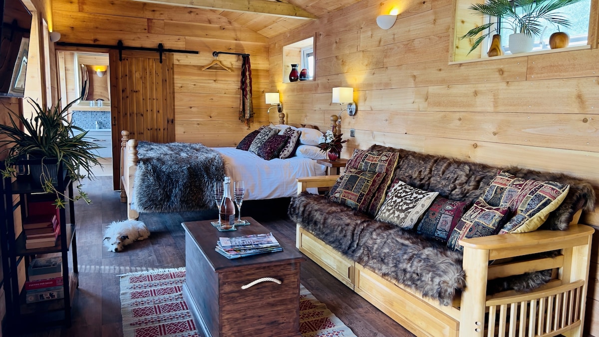 Successful Airbnb property: Luxury Studio Cabin with Ensuite in Somerset