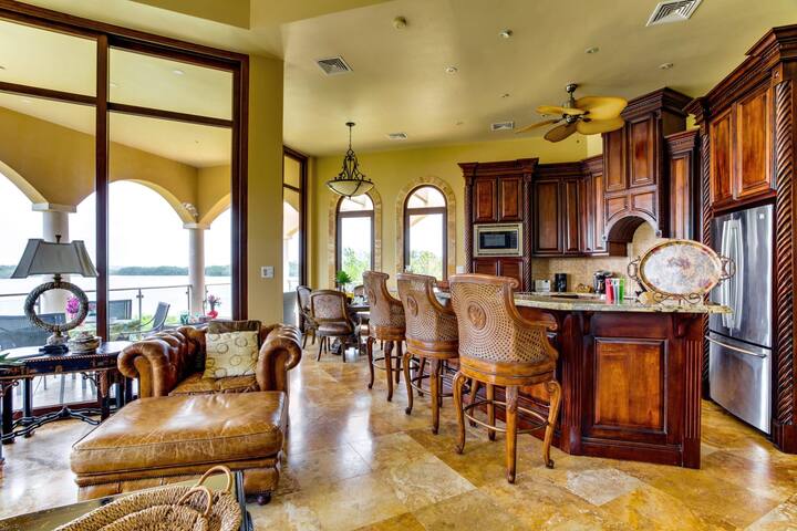 Villa Castello, Private, Amenities, Walk to Beach gallery image 5