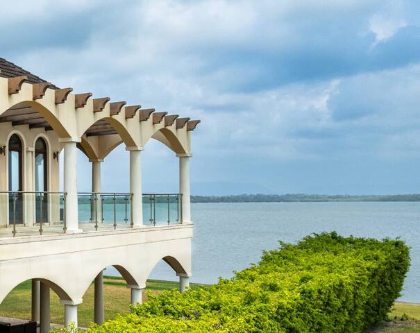 Villa Castello, Private, Amenities, Walk to Beach gallery image 2