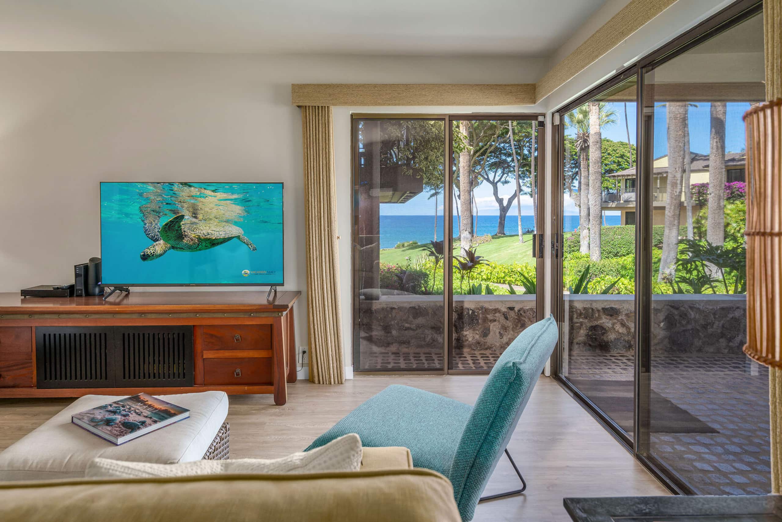 Condo in Kihei · ★4.8 · 1 bedroom · 2 beds · 1 bath - Image 10