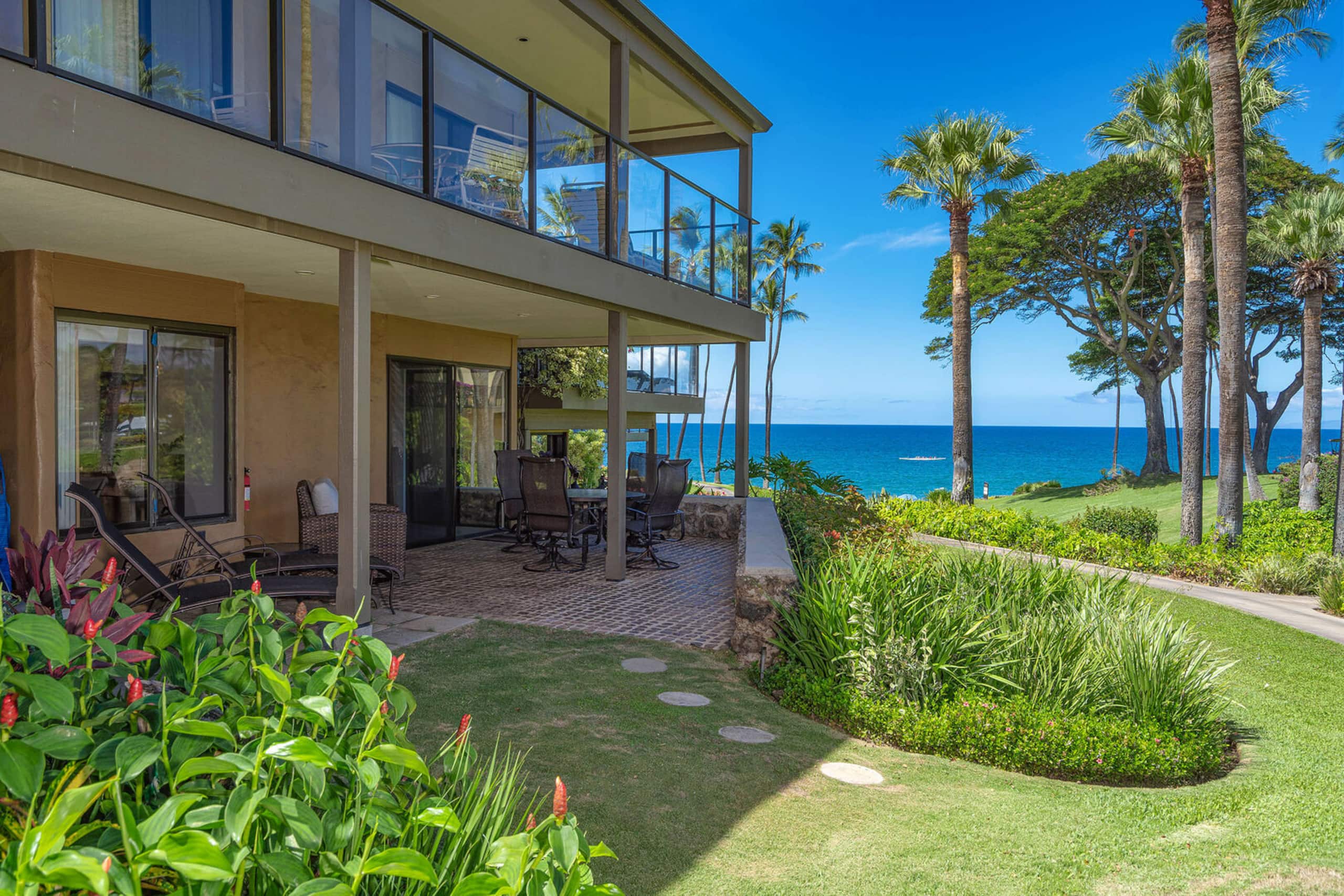 Condo in Kihei · ★4.8 · 1 bedroom · 2 beds · 1 bath - Image 6