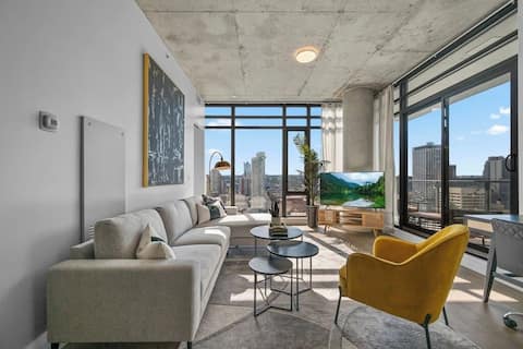 King Bed|AC |UG Park |DT Views |Mins to Saddledome