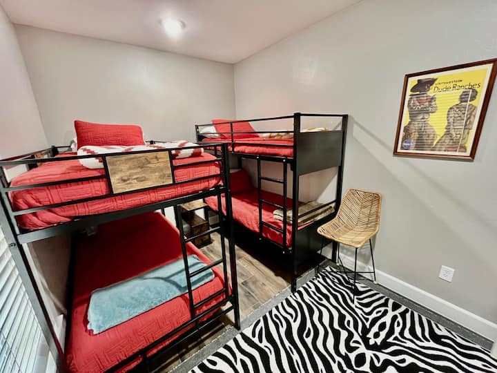 Chumba cha Bunk Owens