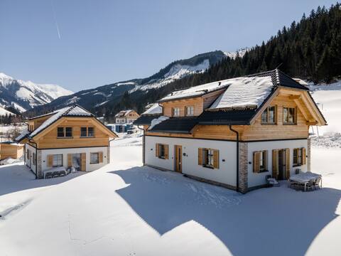 Top Airbnb: Chalet with Finnish sauna and hot tub near the s in Irdning Donnersbachtal