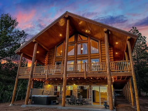 Lakefront Log Cabin*Hot Tub*Views