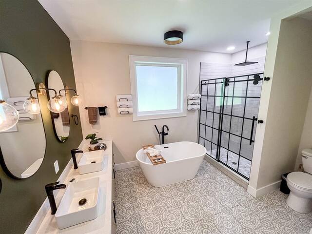 South Cumberland Getaways managed Airbnb listing 1